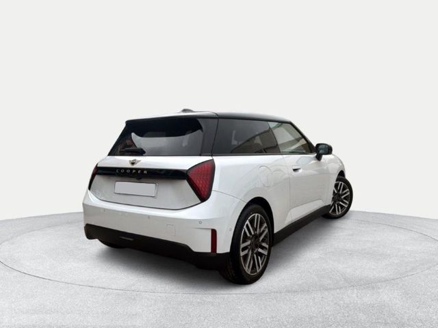 fotoG 3 del MINI MINI Cooper E 135 kW (184 CV) 184cv Eléctrico del 2025 en Granada