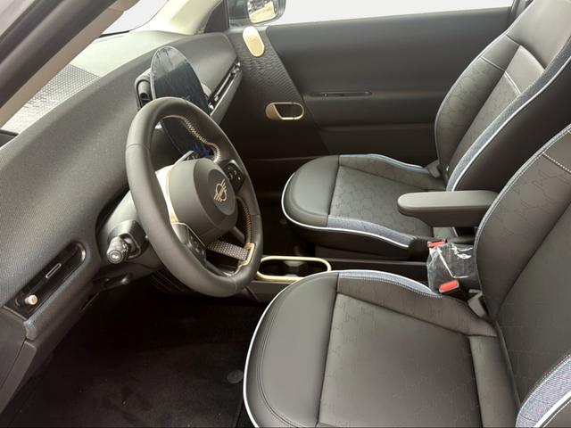 fotoG 10 del MINI MINI Cooper E 135 kW (184 CV) 184cv Eléctrico del 2025 en Granada