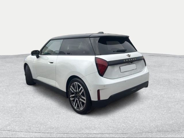 fotoG 11 del MINI MINI Cooper E 135 kW (184 CV) 184cv Eléctrico del 2025 en Granada