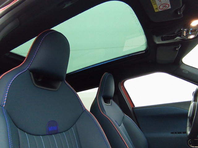 fotoG 11 del MINI MINI Aceman E 135 kW (184 CV) 184cv Eléctrico del 2025 en Zaragoza