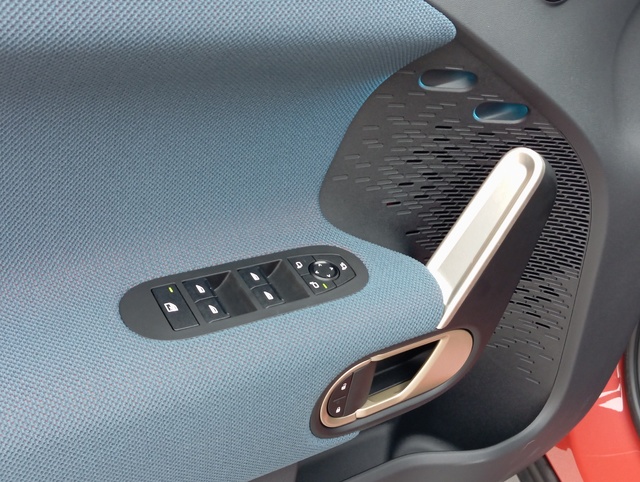 fotoG 13 del MINI MINI Aceman E 135 kW (184 CV) 184cv Eléctrico del 2025 en Zaragoza