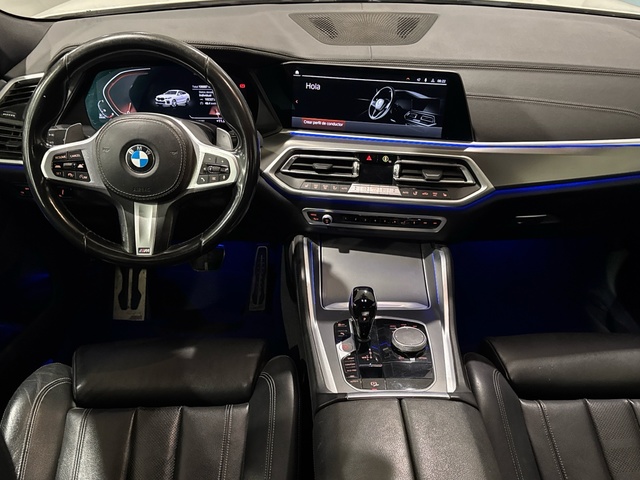 BMW X6 xDrive40d color Blanco. Año 2021. 250KW(340CV). Diésel. En concesionario Burgocar (Bmw y Mini) de Burgos