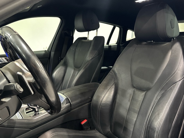 BMW X6 xDrive40d color Blanco. Año 2021. 250KW(340CV). Diésel. En concesionario Burgocar (Bmw y Mini) de Burgos