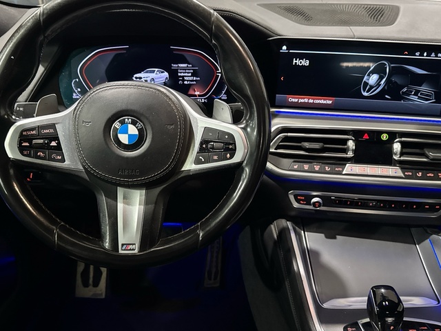 BMW X6 xDrive40d color Blanco. Año 2021. 250KW(340CV). Diésel. En concesionario Burgocar (Bmw y Mini) de Burgos