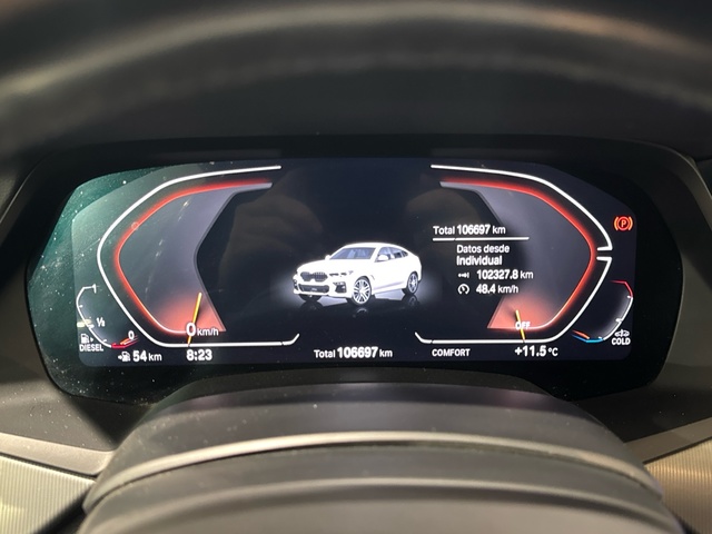 BMW X6 xDrive40d color Blanco. Año 2021. 250KW(340CV). Diésel. En concesionario Burgocar (Bmw y Mini) de Burgos