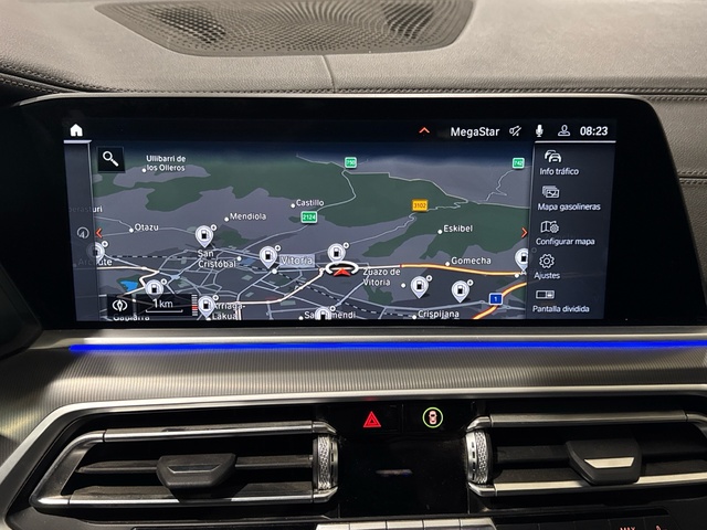 BMW X6 xDrive40d color Blanco. Año 2021. 250KW(340CV). Diésel. En concesionario Burgocar (Bmw y Mini) de Burgos