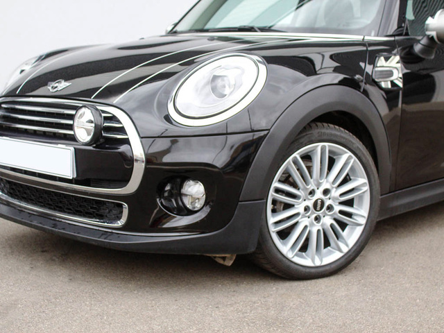 fotoG 5 del MINI MINI Cooper D 85 kW (116 CV) 116cv Diésel del 2018 en Barcelona