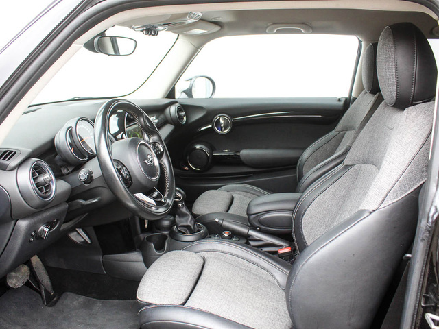 fotoG 9 del MINI MINI Cooper D 85 kW (116 CV) 116cv Diésel del 2018 en Barcelona