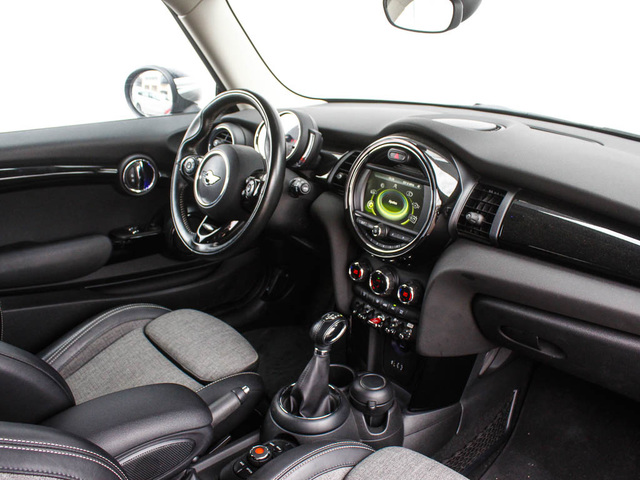 fotoG 10 del MINI MINI Cooper D 85 kW (116 CV) 116cv Diésel del 2018 en Barcelona