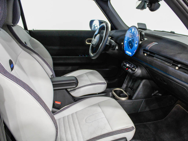 fotoG 16 del MINI MINI Cooper Cabrio C 120 kW (163 CV) 163cv Gasolina del 2025 en Barcelona