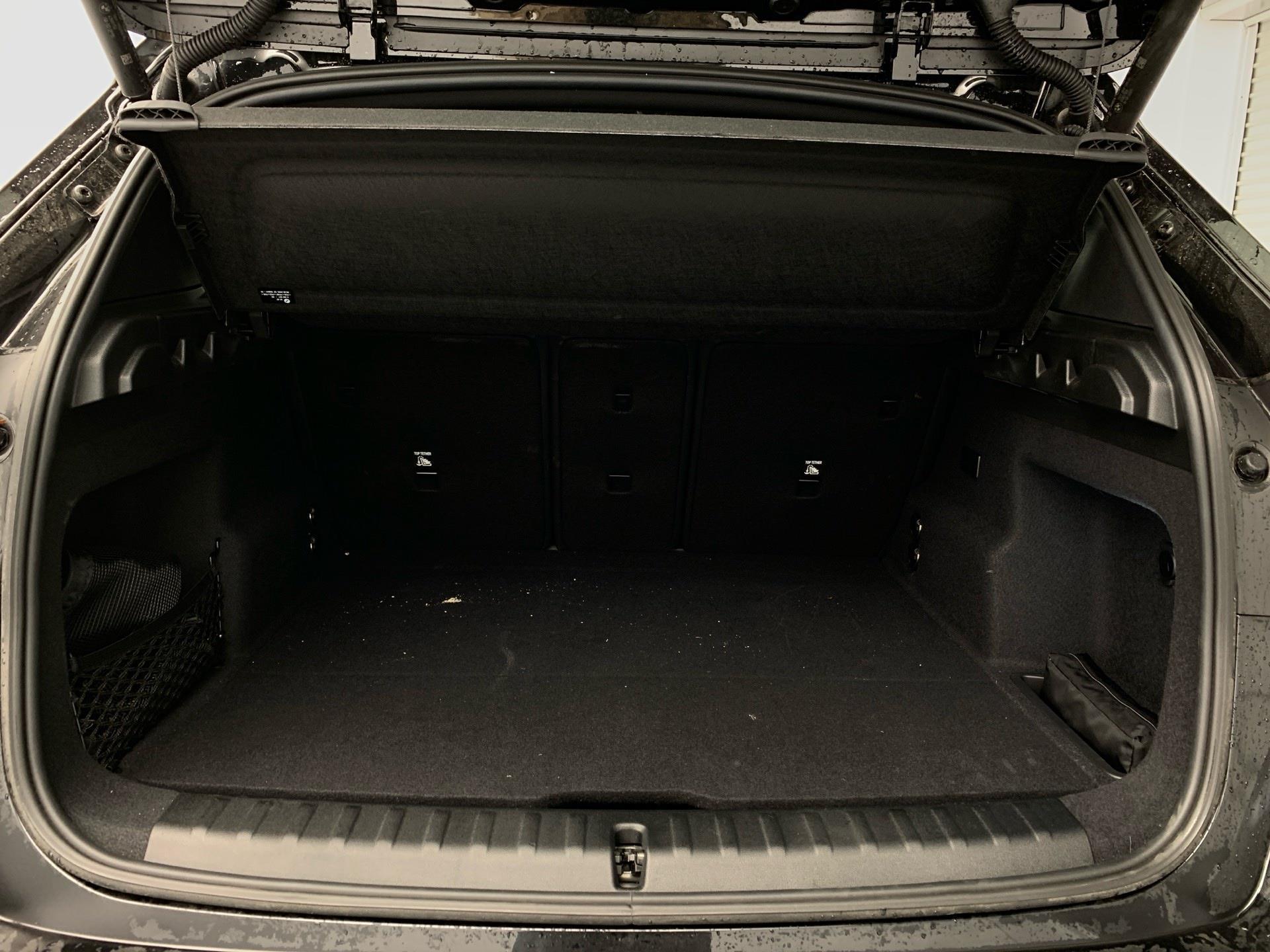 BMW iX1 eDrive20 color Negro. Año 2025. 150KW(204CV). Eléctrico. En concesionario Automotor Premium Velázquez - Málaga de Málaga