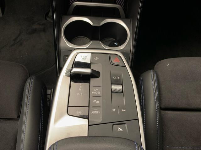 fotoG 12 del BMW iX1 eDrive20 150 kW (204 CV) 204cv Eléctrico del 2025 en Málaga