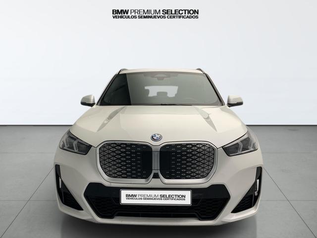 fotoG 1 del BMW iX1 eDrive20 150 kW (204 CV) 204cv Eléctrico del 2025 en Málaga