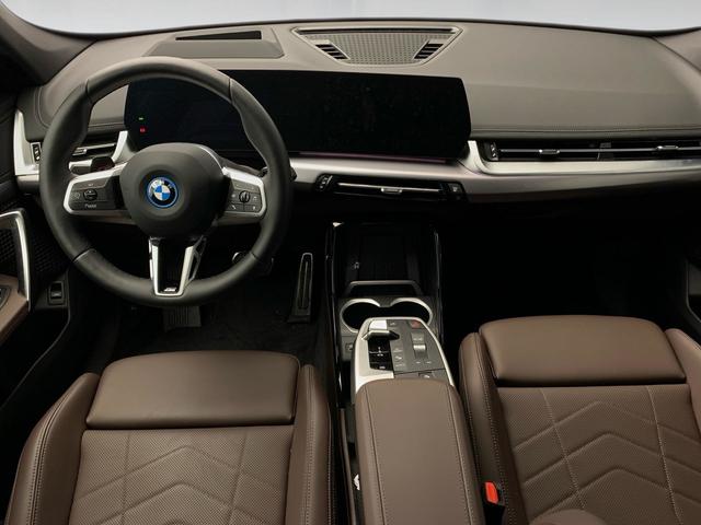 fotoG 6 del BMW iX1 eDrive20 150 kW (204 CV) 204cv Eléctrico del 2025 en Málaga