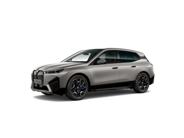 BMW iX xDrive50 color Gris. Año 2024. 385KW(523CV). Eléctrico. En concesionario Movilnorte El Plantio de Madrid