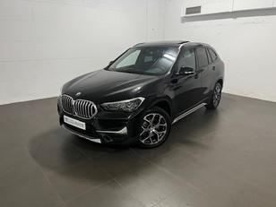 Fotos de BMW X1 sDrive18d color Negro. Año 2021. 110KW(150CV). Diésel. En concesionario Amiocar S.A. de Coruña