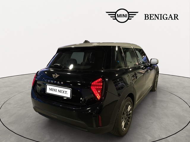 fotoG 3 del MINI MINI Cooper 5 Puertas C 115 kW (156 CV) 156cv Gasolina del 2025 en Alicante