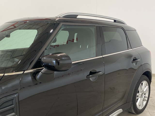 fotoG 12 del MINI MINI Countryman Cooper D 110 kW (150 CV) 150cv Diésel del 2023 en Burgos