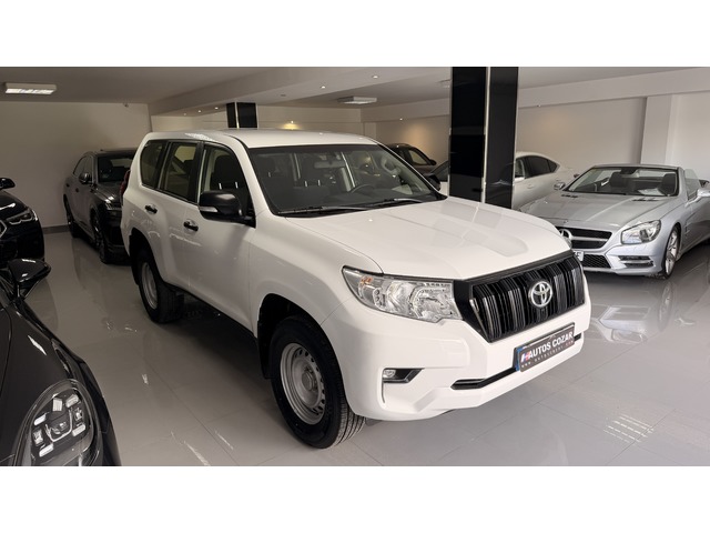 Toyota Land Cruiser 2.8 D-4D GX 150 kW (204 CV)