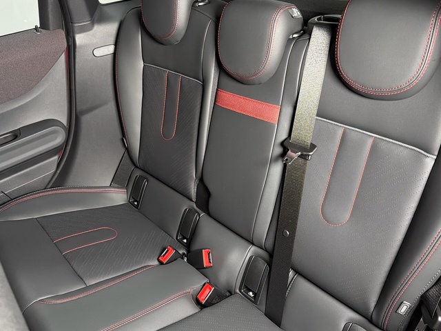 fotoG 8 del MINI MINI Cooper 5 Puertas S 150 kW (204 CV) 204cv Gasolina del 2025 en Asturias