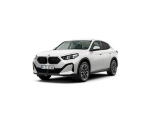 Fotos de BMW X2 sDrive18d color Blanco. Año 2025. 110KW(150CV). Diésel. En concesionario MURCIA PREMIUM S.L. JUAN CARLOS I de Murcia