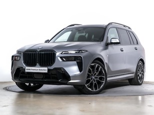 Fotos de BMW X7 xDrive40d color Gris. Año 2025. 259KW(352CV). Diésel. En concesionario Oliva Motor Tarragona de Tarragona