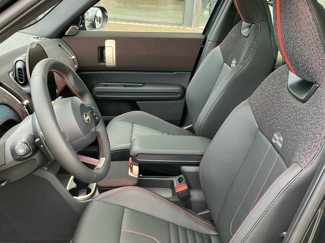 fotoG 20 del MINI MINI Countryman S ALL4 160 kW (218 CV) 218cv Gasolina del 2025 en León