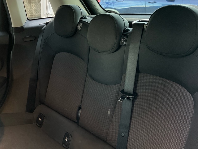 fotoG 8 del MINI MINI 5 Puertas Cooper 100 kW (136 CV) 136cv Gasolina del 2021 en León