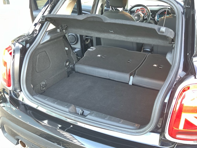 fotoG 31 del MINI MINI 5 Puertas Cooper 100 kW (136 CV) 136cv Gasolina del 2021 en León