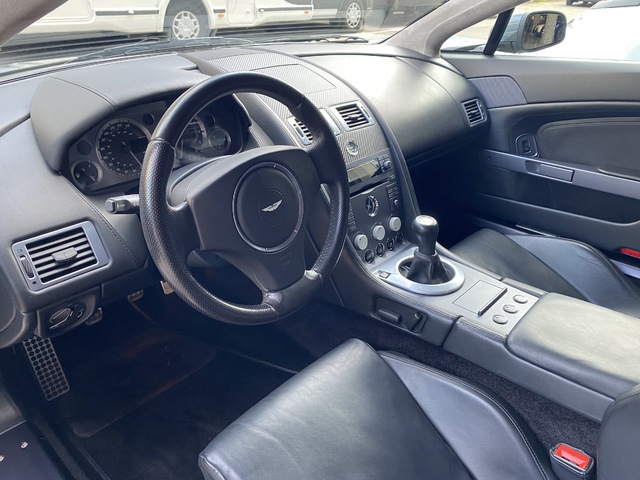 Aston Martin Vantage 4.3 V8 283 kW (380 CV)