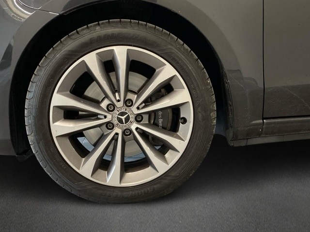 Mercedes-Benz Clase V V 300 d en Barcelona