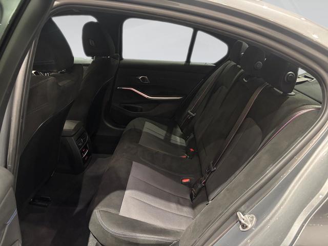 BMW Serie 3 320i color Gris. Año 2025. 135KW(184CV). Gasolina. En concesionario Automotor Costa, S.L.U. de Almería