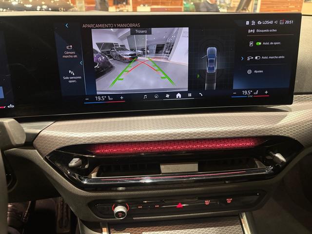 BMW Serie 3 320i color Gris. Año 2025. 135KW(184CV). Gasolina. En concesionario Automotor Costa, S.L.U. de Almería