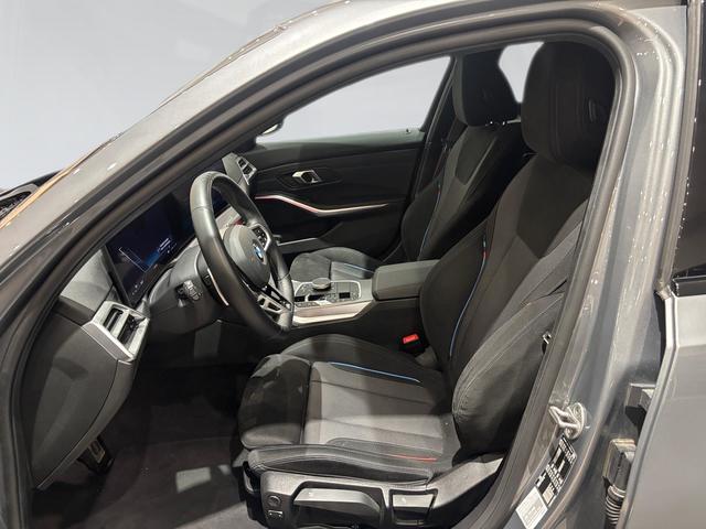 BMW Serie 3 320i color Gris. Año 2025. 135KW(184CV). Gasolina. En concesionario Automotor Costa, S.L.U. de Almería