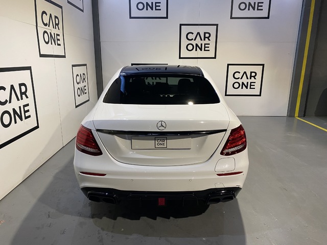 Mercedes-Benz Clase E E 300 de 225 kW (306 CV)