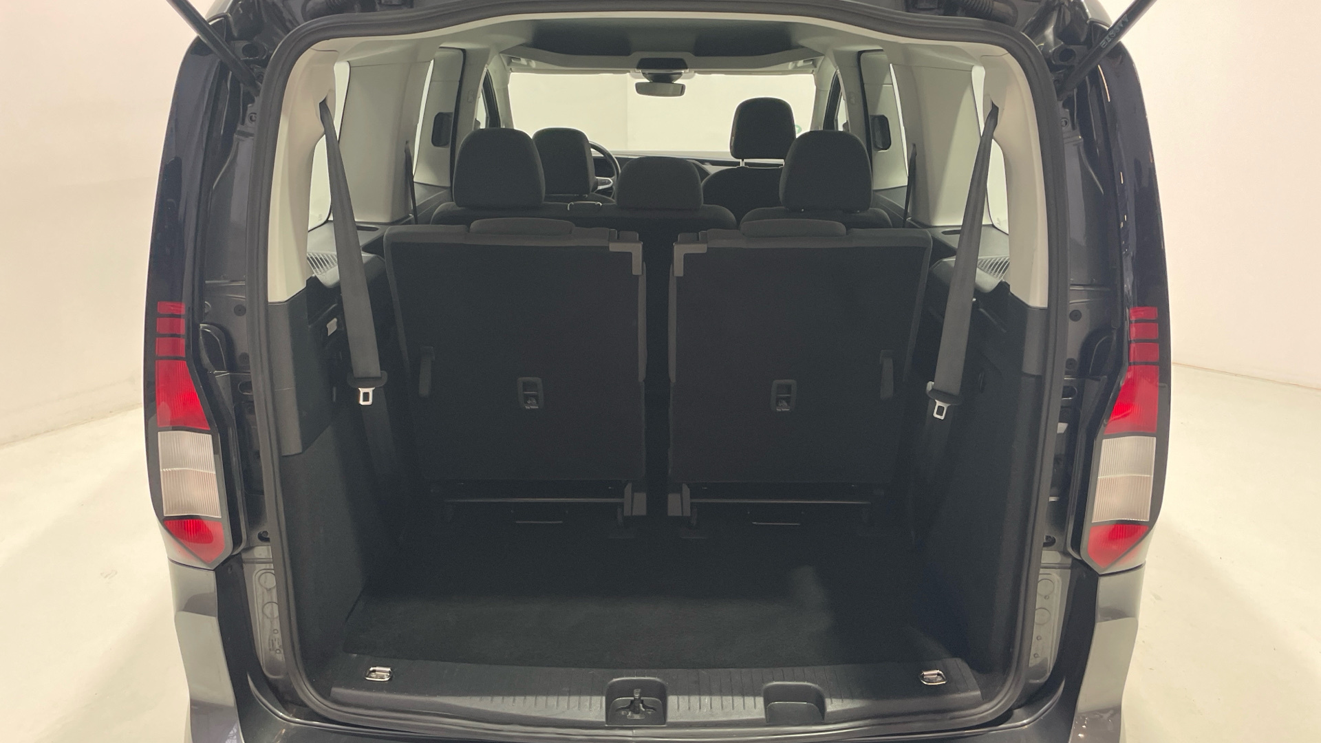 Volkswagen Caddy 2.0 TDI en Barcelona