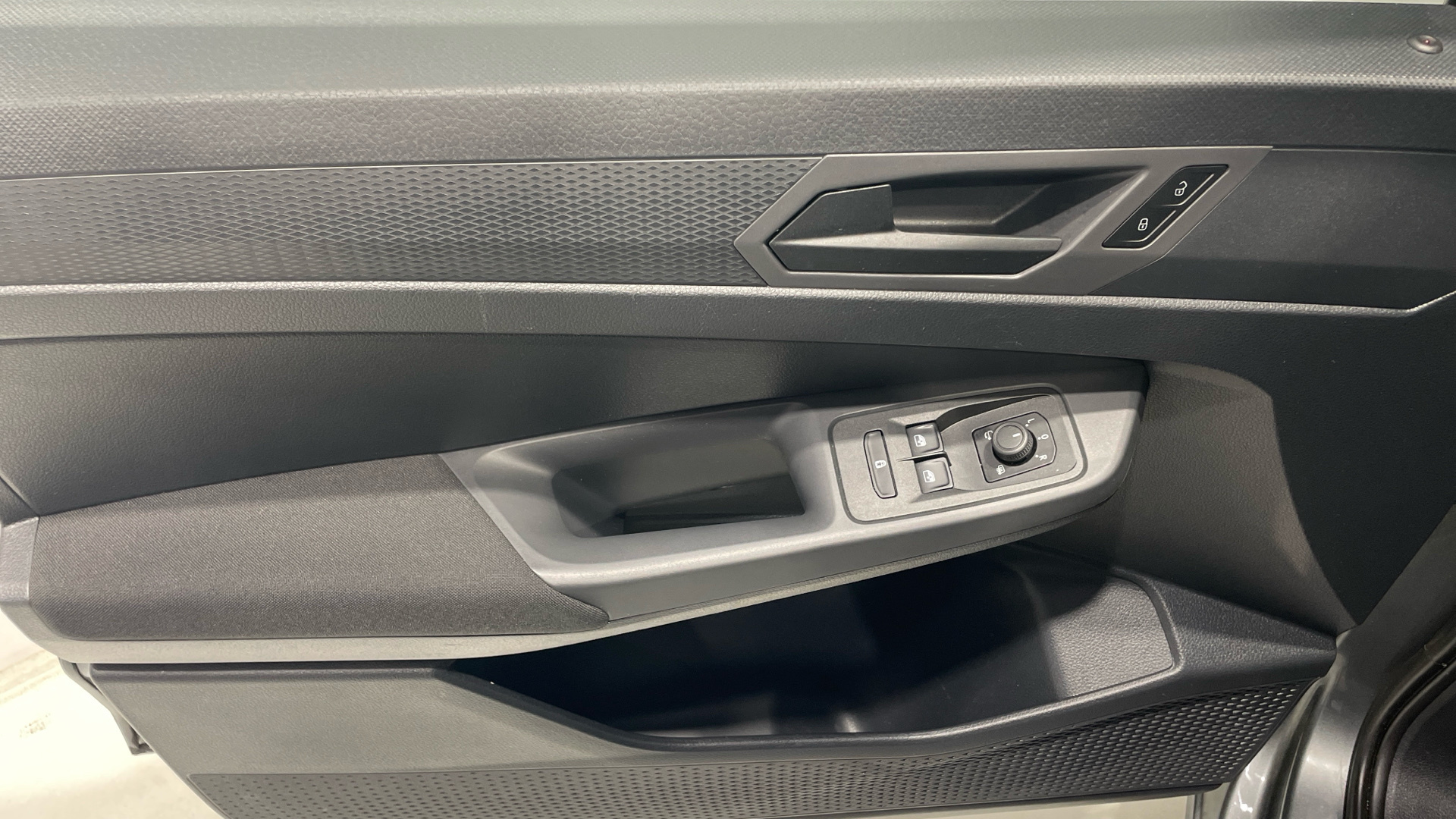 Volkswagen Caddy 2.0 TDI en Barcelona