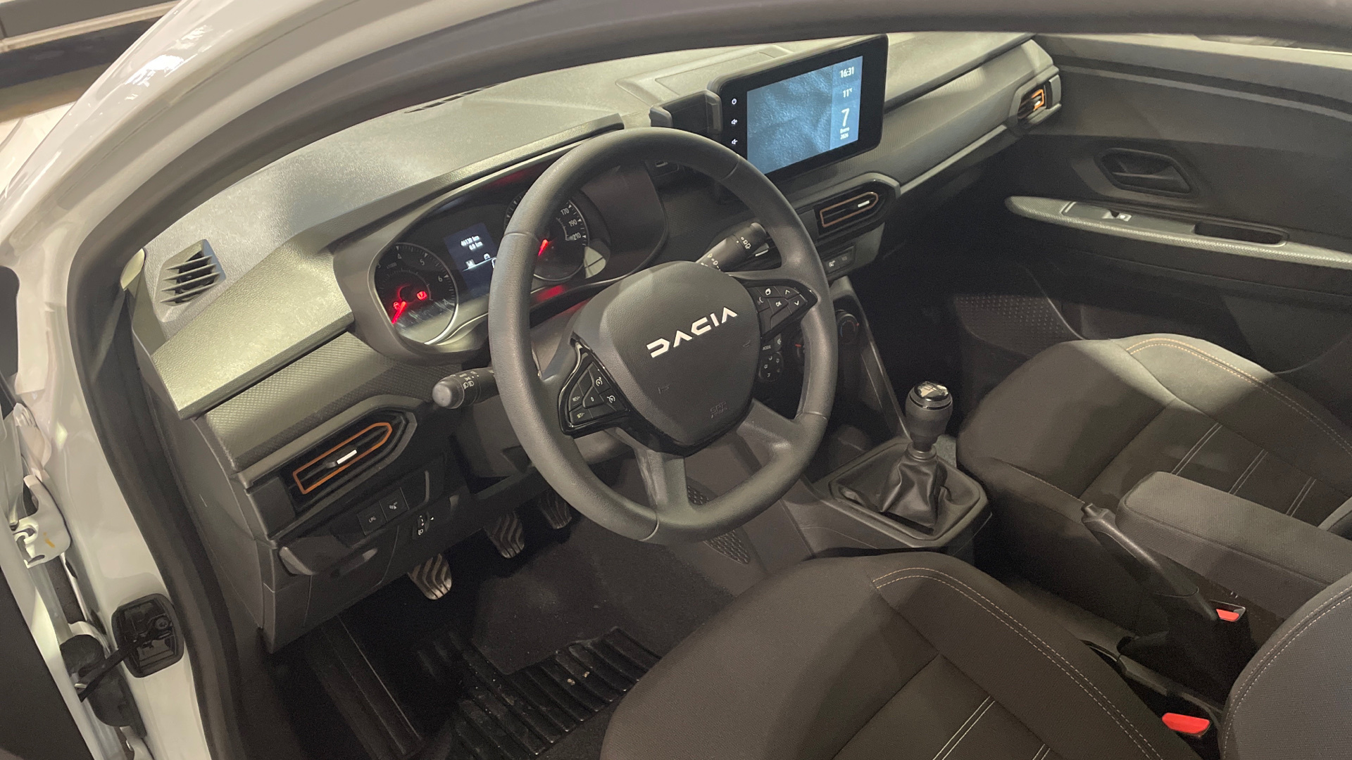 Dacia Sandero ECO-G 100 en Barcelona