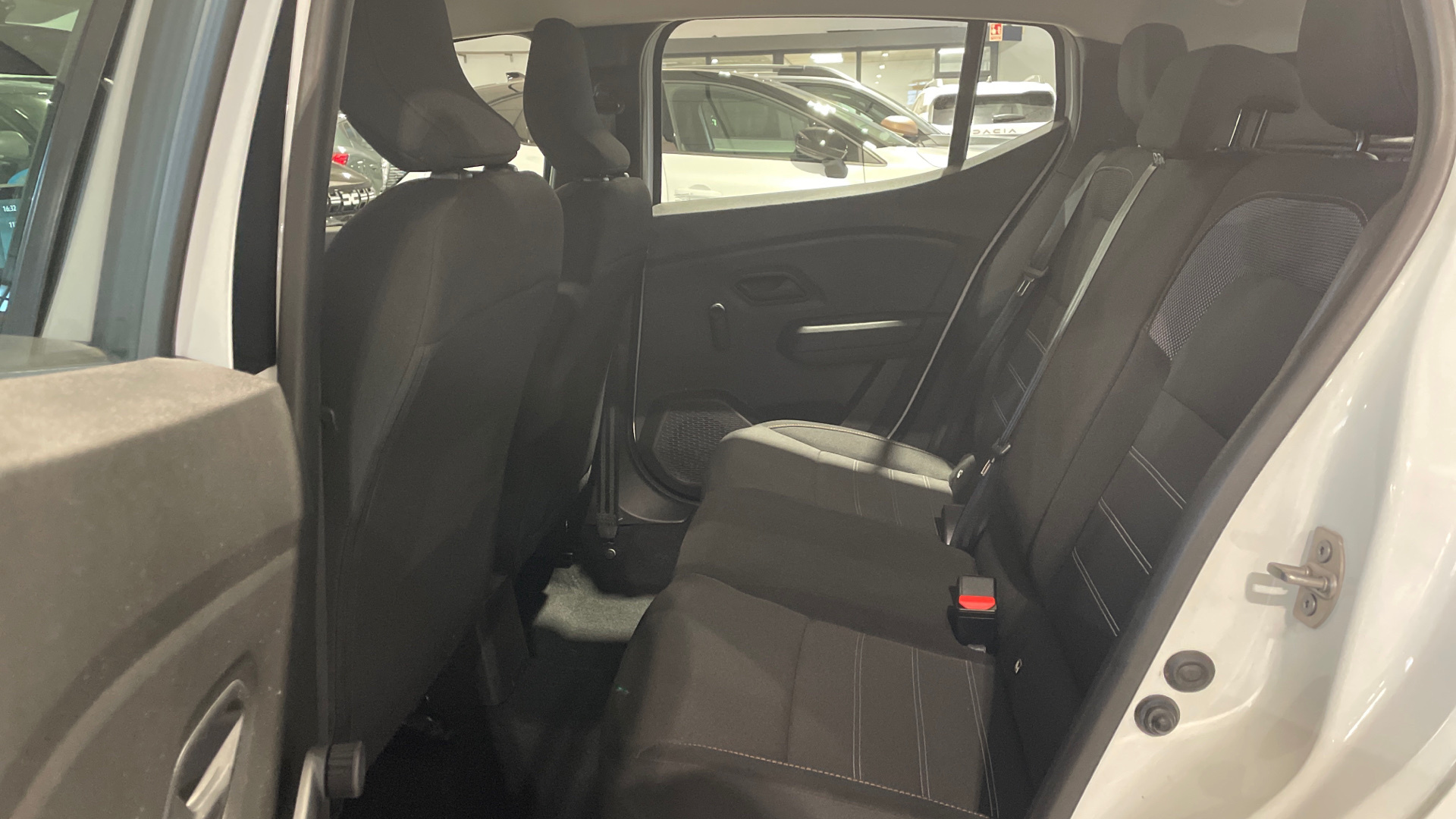 Dacia Sandero ECO-G 100 en Barcelona