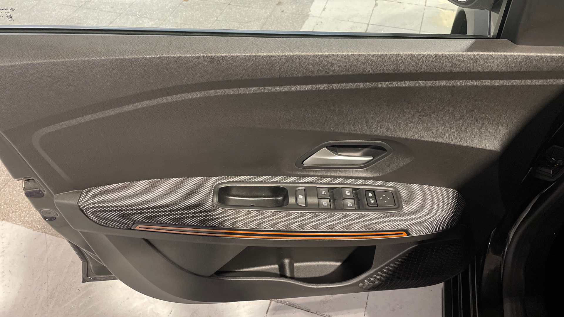 Dacia Sandero ECO-G 100 en Barcelona