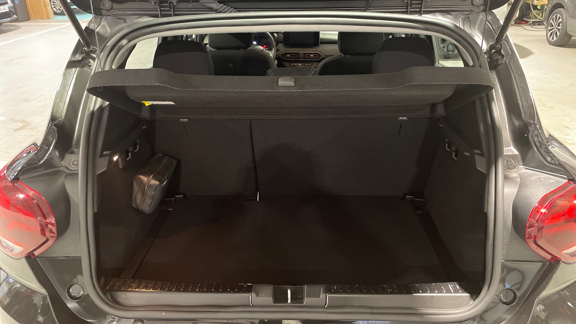 Dacia Sandero ECO-G 100 en Barcelona