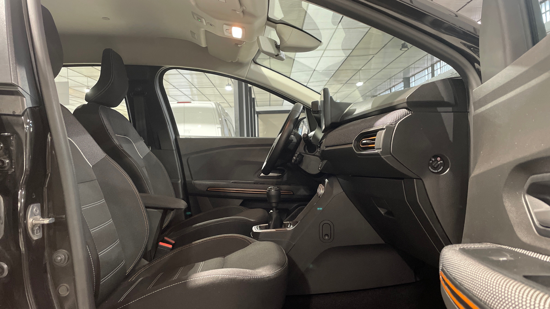 Dacia Sandero ECO-G 100 en Barcelona