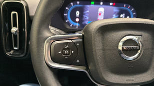 Volvo XC40 B3 G Ocasión 120 KW (163CV) - 17