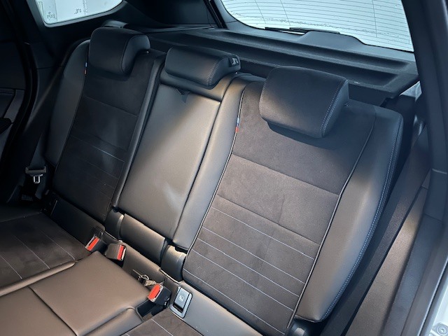 BMW X1 sDrive18d color Blanco. Año 2024. 110KW(150CV). Diésel. En concesionario Amiocar S.A. de Coruña