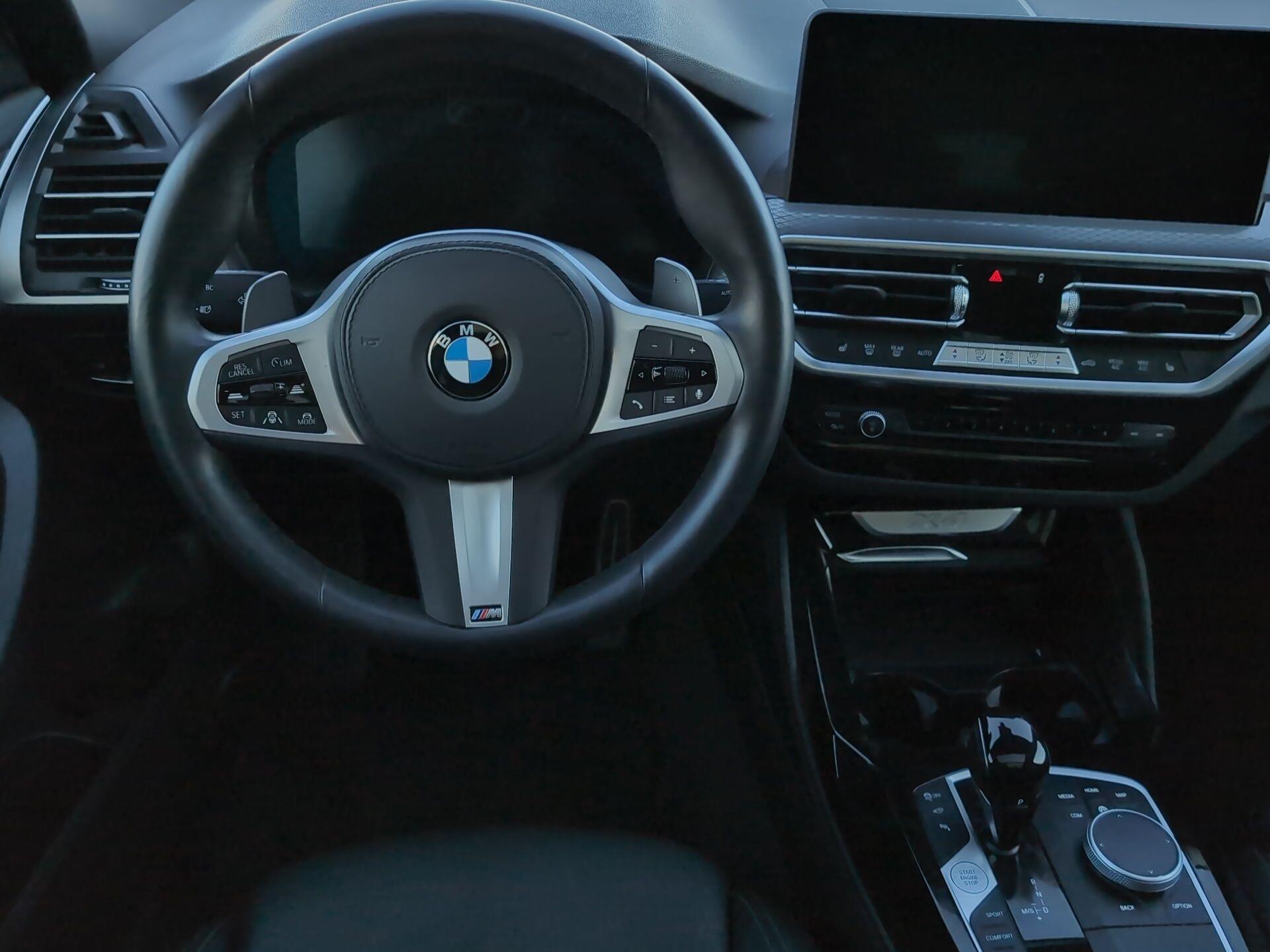 BMW X4 xDrive30d color Negro. Año 2025. 210KW(286CV). Diésel. En concesionario Automotor Premium Viso - Málaga de Málaga