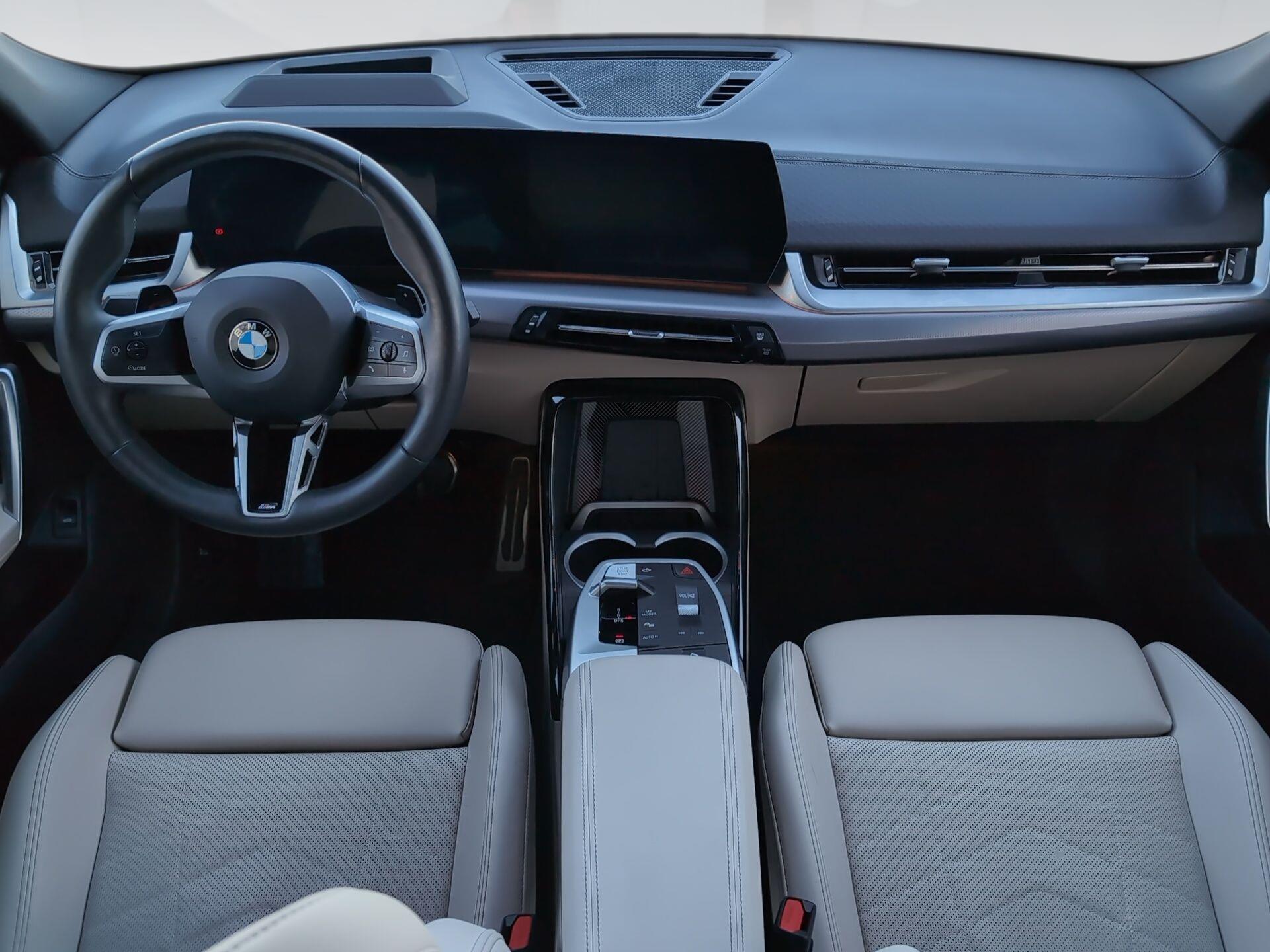 BMW X2 sDrive20d color Negro. Año 2025. 120KW(163CV). Diésel. En concesionario Automotor Premium Viso - Málaga de Málaga