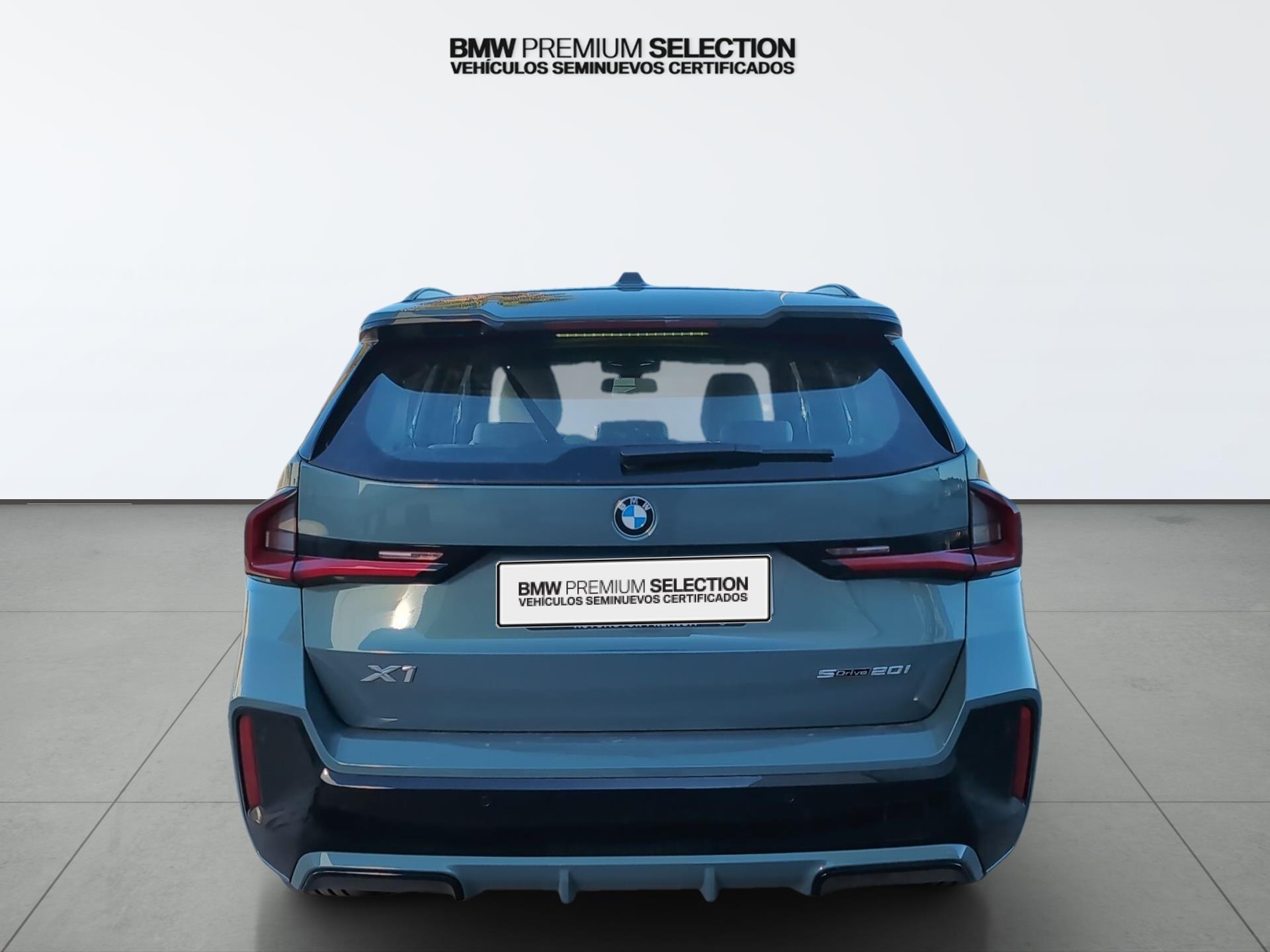 BMW X1 sDrive20i color Verde. Año 2025. 125KW(170CV). Gasolina. En concesionario Automotor Premium Viso - Málaga de Málaga