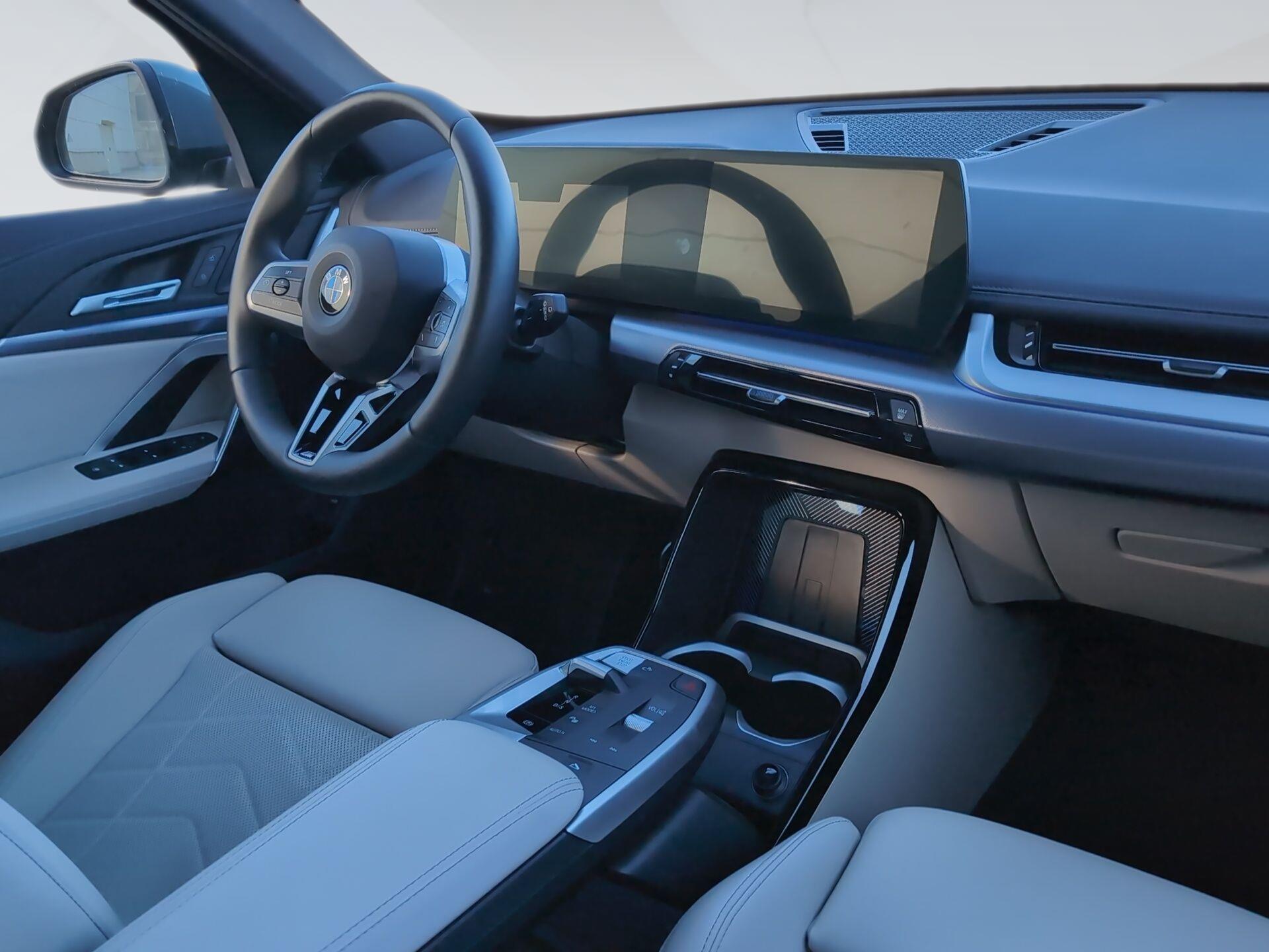 BMW X1 sDrive20i color Verde. Año 2025. 125KW(170CV). Gasolina. En concesionario Automotor Premium Viso - Málaga de Málaga