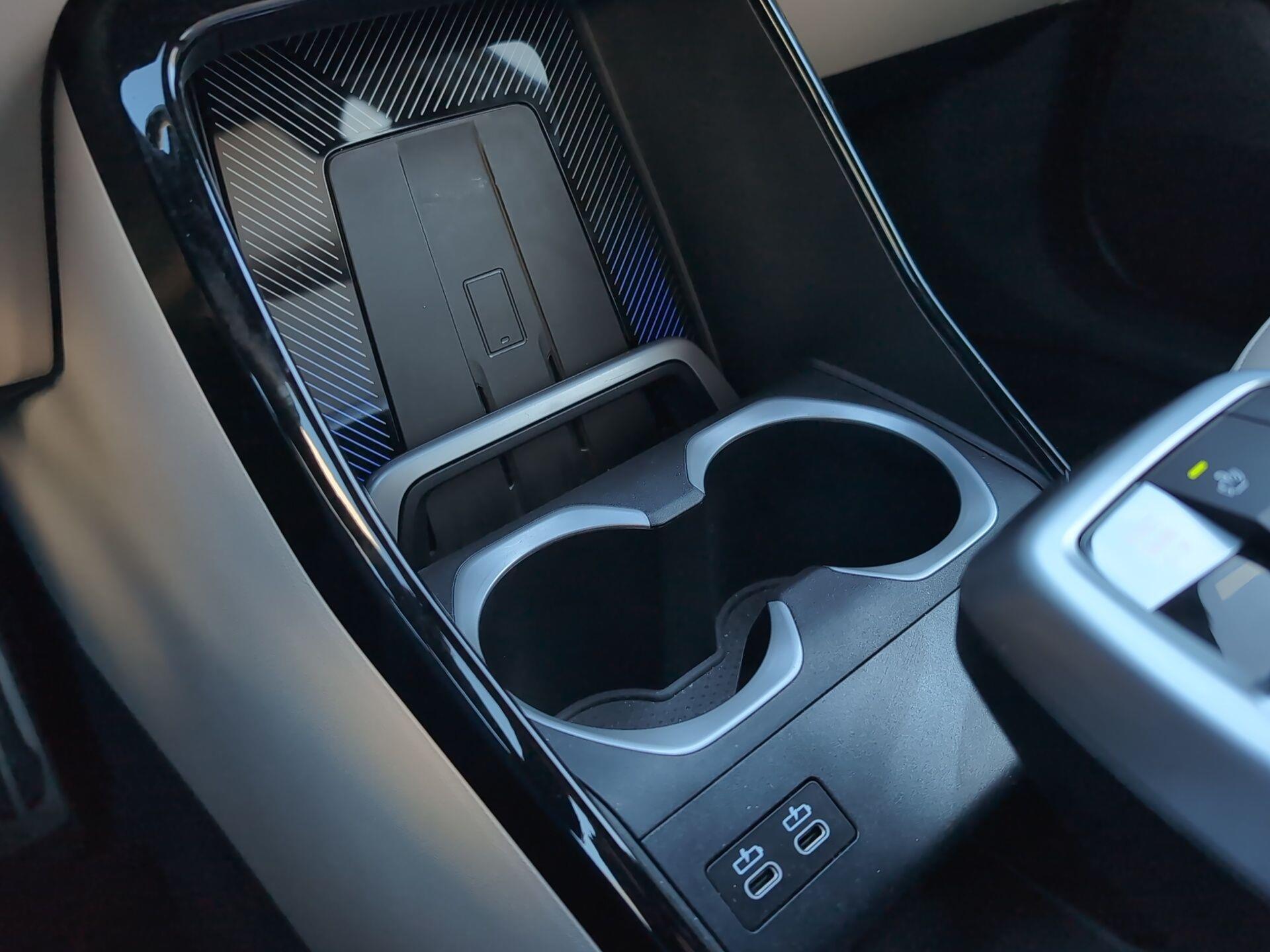 BMW X1 sDrive20i color Verde. Año 2025. 125KW(170CV). Gasolina. En concesionario Automotor Premium Viso - Málaga de Málaga