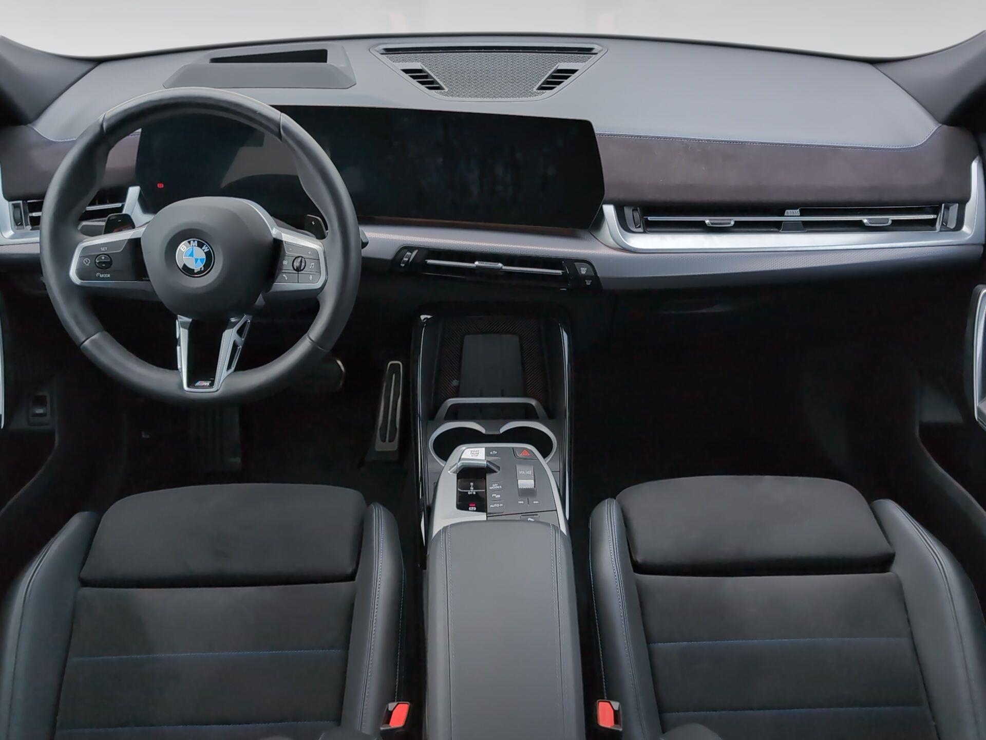 BMW X2 sDrive20d color Gris. Año 2025. 120KW(163CV). Diésel. En concesionario Automotor Premium Viso - Málaga de Málaga